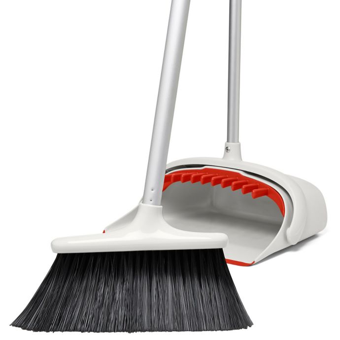 OXO Large Extendable Broom and Dustpan 2 Piece Upright Cleaning Sweeper Set,  1 Piece - Harris Teeter